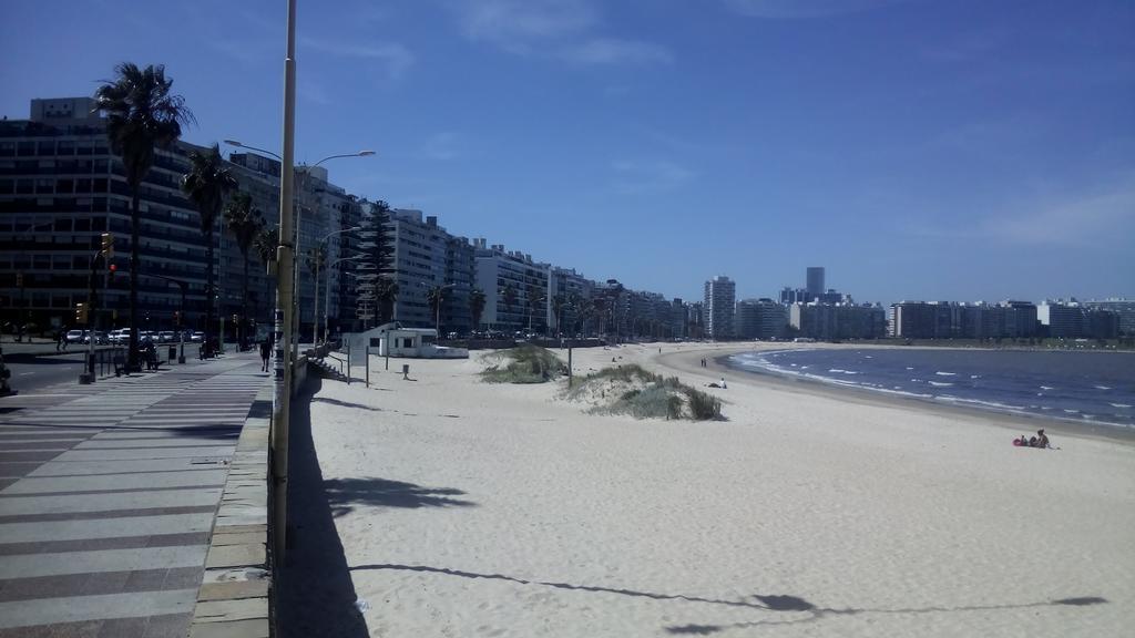 Stone Wasi Bed & Breakfast Montevideo Bagian luar foto