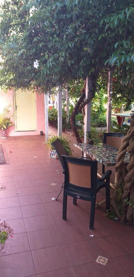 Stone Wasi Bed & Breakfast Montevideo Bagian luar foto